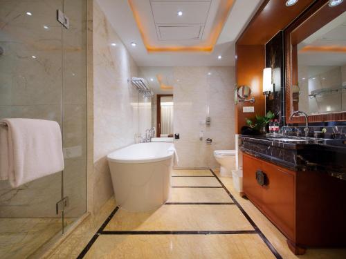 Imagen general del Hotel Shanghai Yuehua. Foto 8