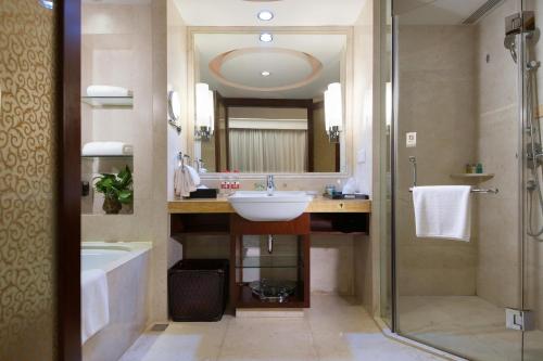 Imagen general del Hotel Shanghai Yuehua. Foto 9