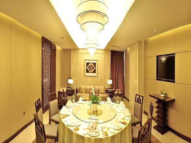 Imagen del bar/restaurante del Hotel Shangling Boston Hotel. Foto 4