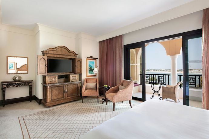 Imagen de la habitación del Hotel Shangri La Qaryat Al Beri. Foto 9