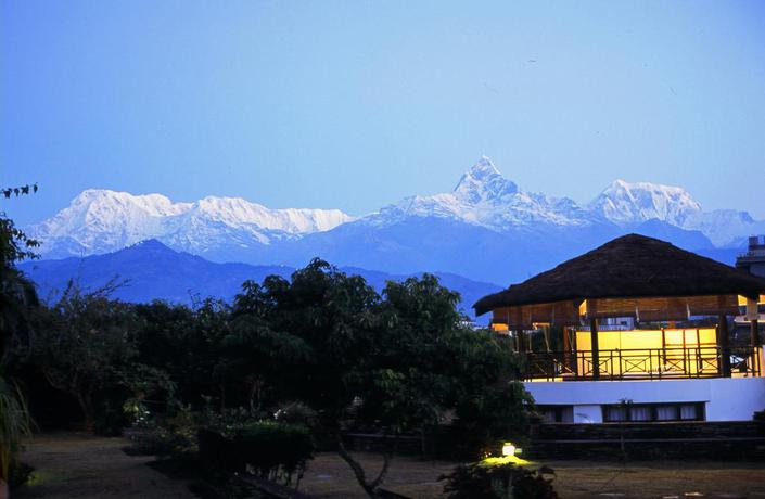 Imagen de los exteriores del Hotel Shangri La Village Resort. Foto 7