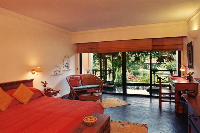 Imagen de la habitación del Hotel Shangri La Village Resort. Foto 5