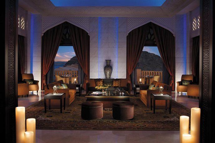 Imagen de los interiores del Hotel Shangri-La Al Husn Resort. Foto 28