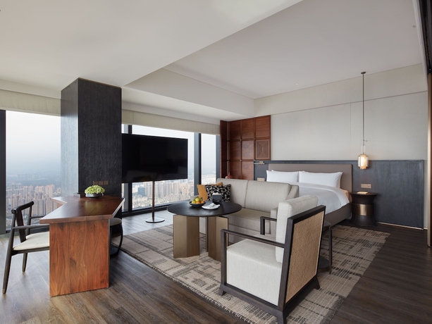 Imagen de la habitación del Hotel Shangri-La Nanning. Foto 11