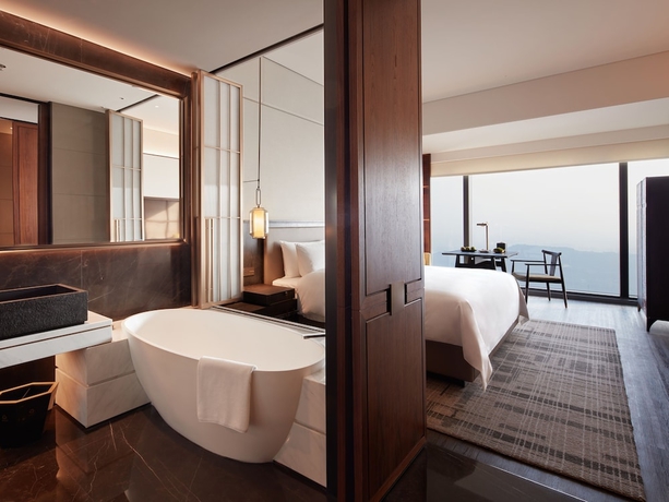 Imagen de la habitación del Hotel Shangri-La Nanning. Foto 14