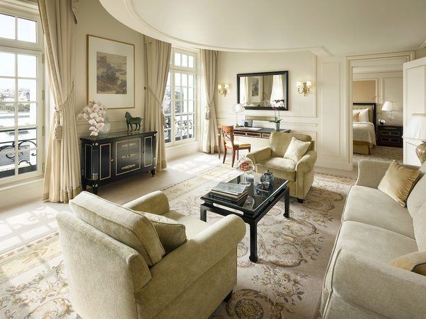 Imagen de la habitación del Hotel Shangri-La, Paris. Foto 19