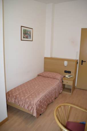 Imagen de la habitación del Hotel Shangri-La, Pilcante. Foto 11