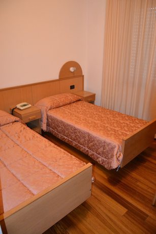 Imagen de la habitación del Hotel Shangri-La, Pilcante. Foto 12