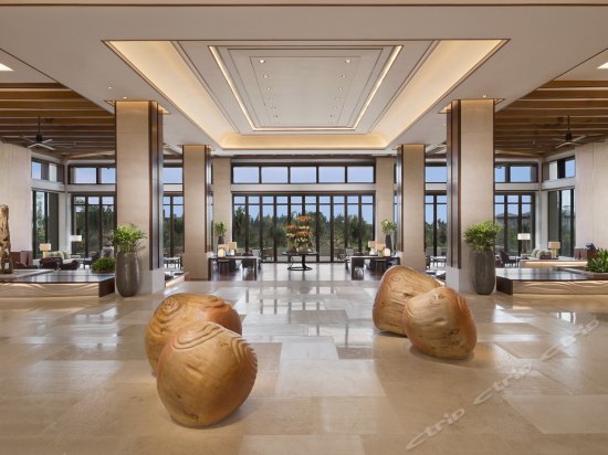 Imagen de los interiores del Hotel Shangri-La Sanya Resort and Spa, Hainan. Foto 10