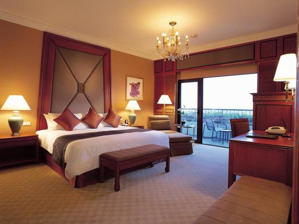 Imagen de la habitación del Hotel Shangri-la Bangkok. Foto 9