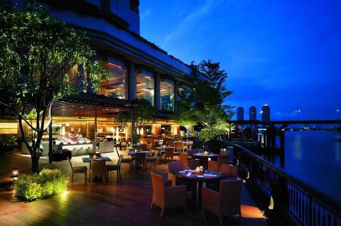 Imagen del bar/restaurante del Hotel Shangri-la Bangkok. Foto 3