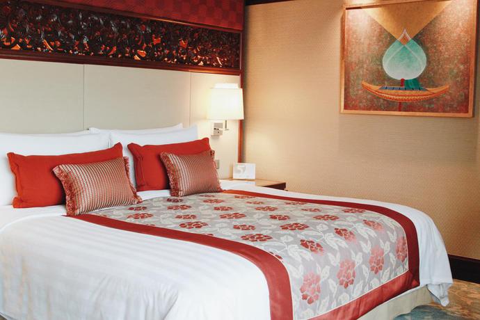 Imagen de la habitación del Hotel Shangri-la Bangkok. Foto 12