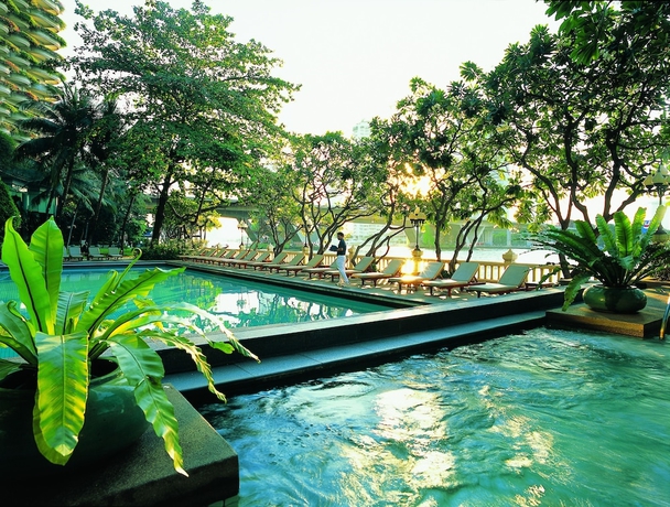 Imagen de la piscina del Hotel Shangri-la Bangkok, Serviced Apartments. Foto 14