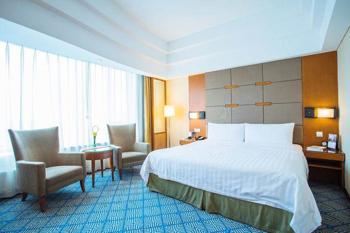 Imagen de la habitación del Hotel Shangri-la Baotou. Foto 8