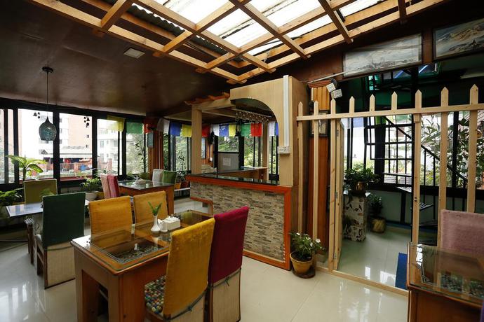 Imagen del bar/restaurante del Hotel Shangri-la Boutique. Foto 4