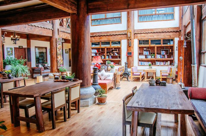 Imagen de los interiores del Hotel Shangri-la E-outfitting Boutique. Foto 18