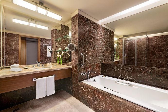 Imagen de la habitación del Hotel Shangri-la Far Eastern, Taipei. Foto 5