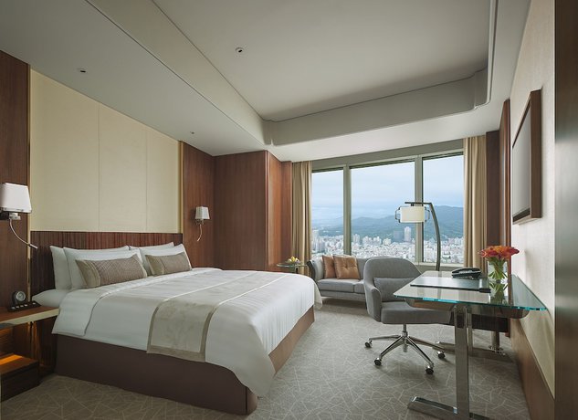 Imagen de la habitación del Hotel Shangri-la Far Eastern, Taipei. Foto 10