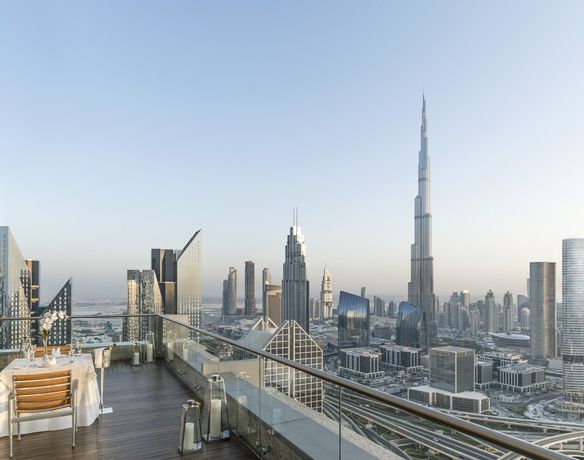 Imagen de los exteriores del Hotel Shangri-la Hotel y Apartamentos Dubai. Foto 32