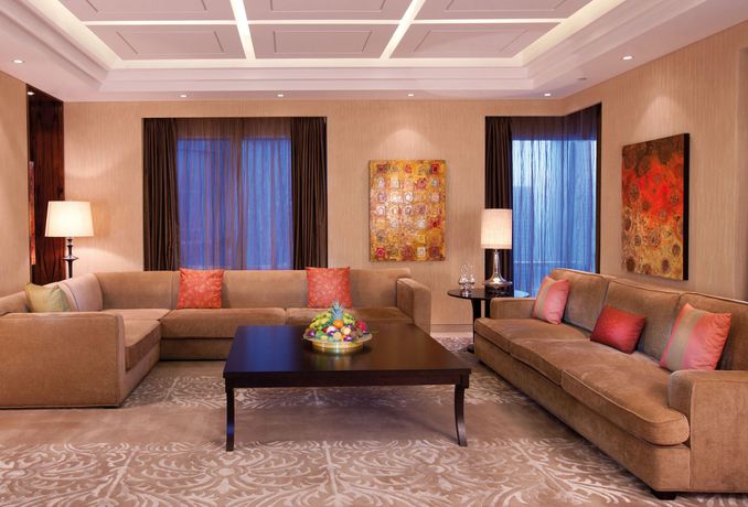 Imagen de la habitación del Hotel Shangri-la Hotel y Apartamentos Dubai. Foto 14