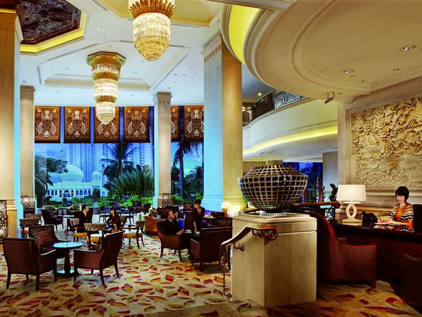 Imagen del bar/restaurante del Hotel Shangri-la Jakarta. Foto 3