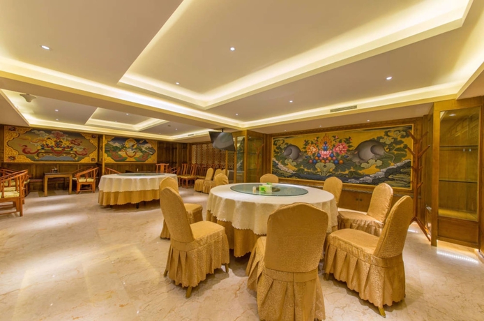 Imagen del bar/restaurante del Hotel Shangrila Nan Ka Ming Dian Inn. Foto 2