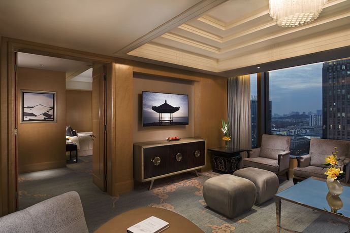 Imagen de la habitación del Hotel Shangri-la Nanjing. Foto 4