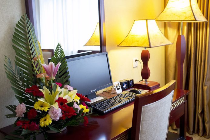 Imagen de los interiores del Hotel Shangri-la Original Density. Foto 18
