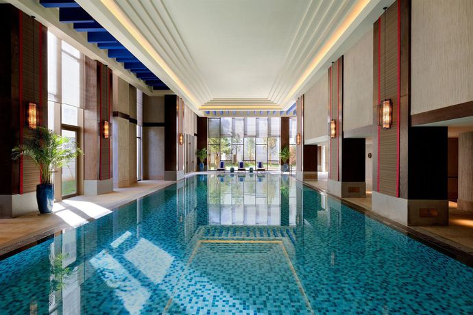 Imagen de la piscina del Hotel Shangri-la Resort, Shangri-la. Foto 10