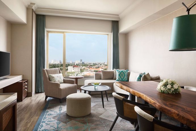 Imagen de la habitación del Hotel Shangri-la Surabaya. Foto 14