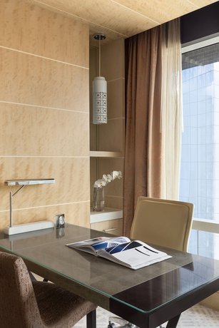 Imagen de la habitación del Hotel Shangri-la The Fort, Manila. Foto 12