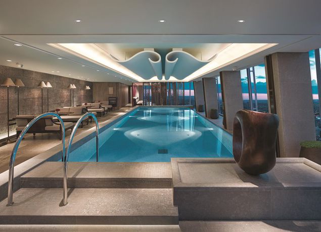 Imagen de la piscina del Hotel Shangri-la The Shard, London. Foto 20
