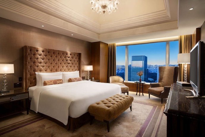 Imagen de la habitación del Hotel Shangri-la Tokyo. Foto 7
