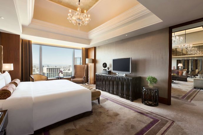 Imagen de la habitación del Hotel Shangri-la Tokyo. Foto 9
