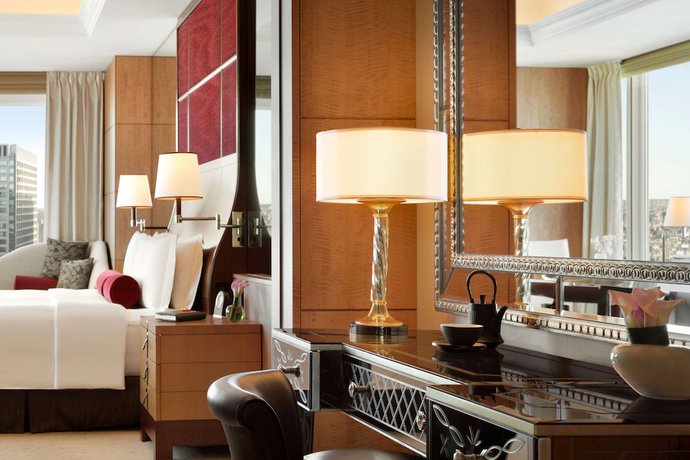 Imagen de la habitación del Hotel Shangri-la Tokyo. Foto 14