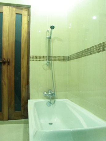 Imagen de la habitación del Hotel Shangrila Villa. Foto 15