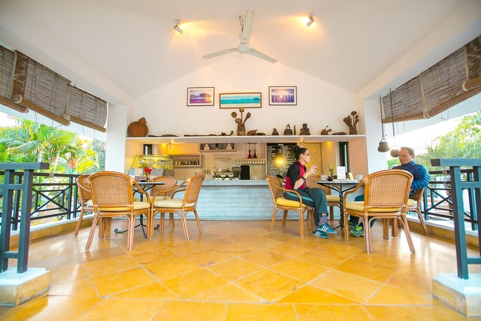 Imagen de los interiores del Hotel Shangri-la Village Resort. Foto 10