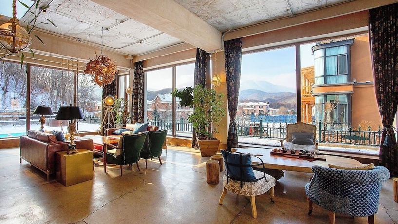 Imagen de los interiores del Hotel Shangzhi Qushe Resort. Foto 15