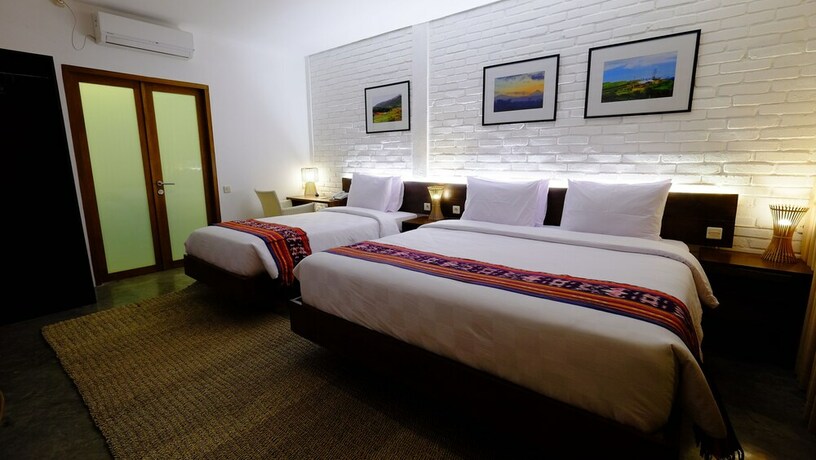 Imagen de la habitación del Hotel Shankara Borobudur. Foto 34