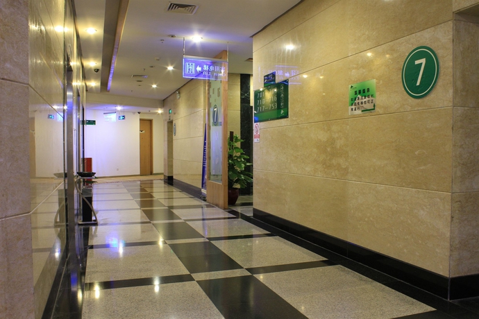 Imagen de los interiores del Hotel Shanshui Trends East Railway Station Guangzhou. Foto 16