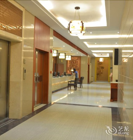 Imagen de los interiores del Hotel Shanshui Trends Hotel Bama Bipoyuan. Foto 20