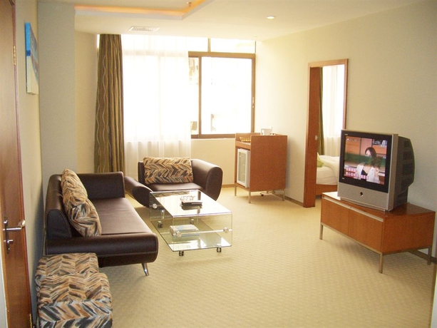 Imagen de los interiores del Hotel Shanshui Trends Luohu Shenzhen. Foto 6