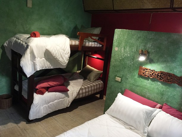 Imagen de la habitación del Hotel Shanti Lodge Bangkok. Foto 12