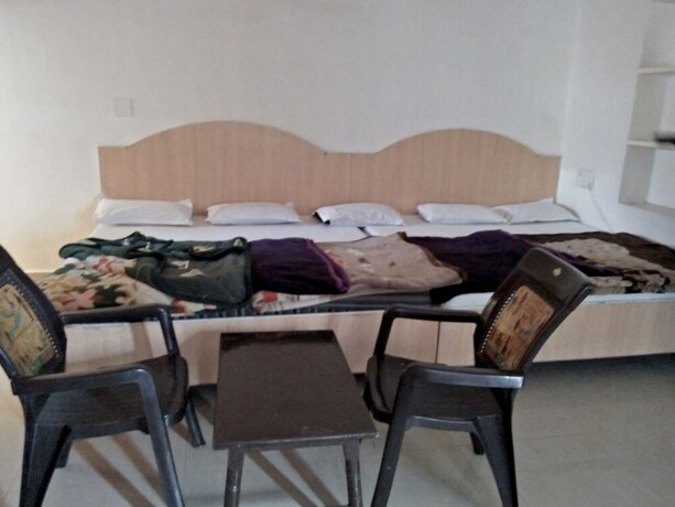 Imagen de la habitación del Hotel Shanti Mount Abu. Foto 22