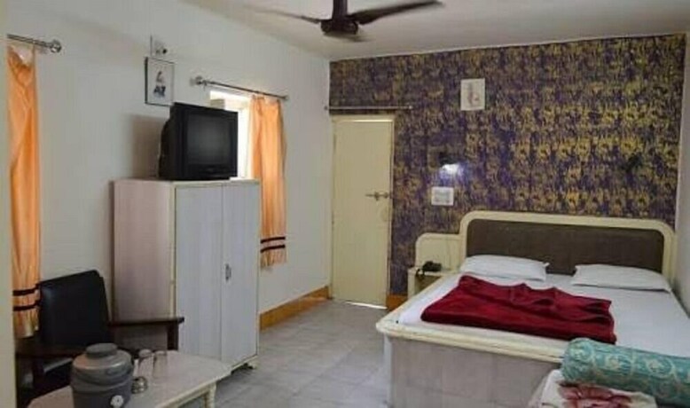 Imagen de la habitación del Hotel Shanti Mount Abu. Foto 24