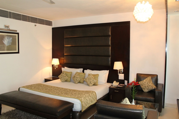 Imagen de la habitación del Hotel Shanti Palace. Foto 3