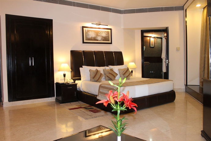 Imagen de la habitación del Hotel Shanti Palace. Foto 6