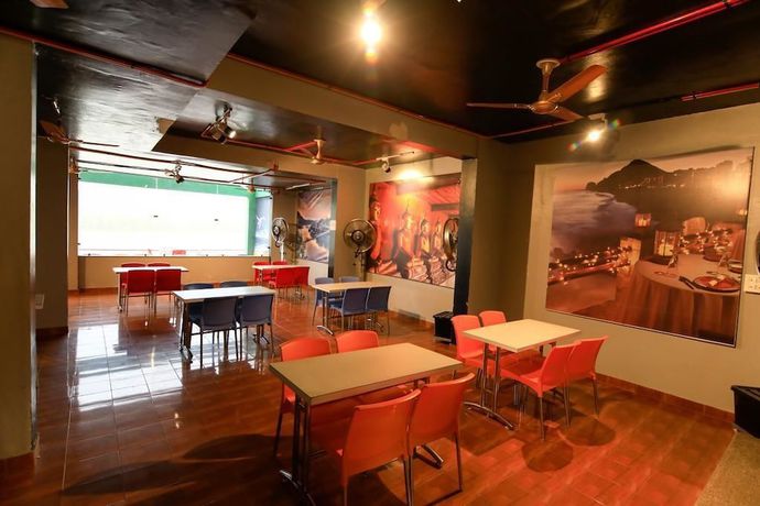 Imagen del bar/restaurante del Hotel Shanti Residency Ganga View. Foto 5