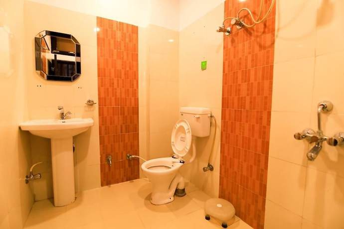 Imagen de la habitación del Hotel Shanti Residency Ganga View. Foto 13