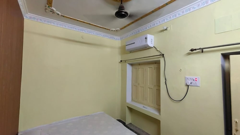 Imagen de los interiores del Hotel Shanti rest Station Rd. Foto 12